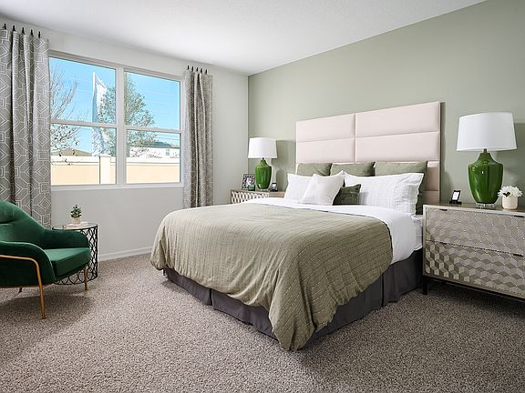 Primary bedroom in Hibiscus floorplan