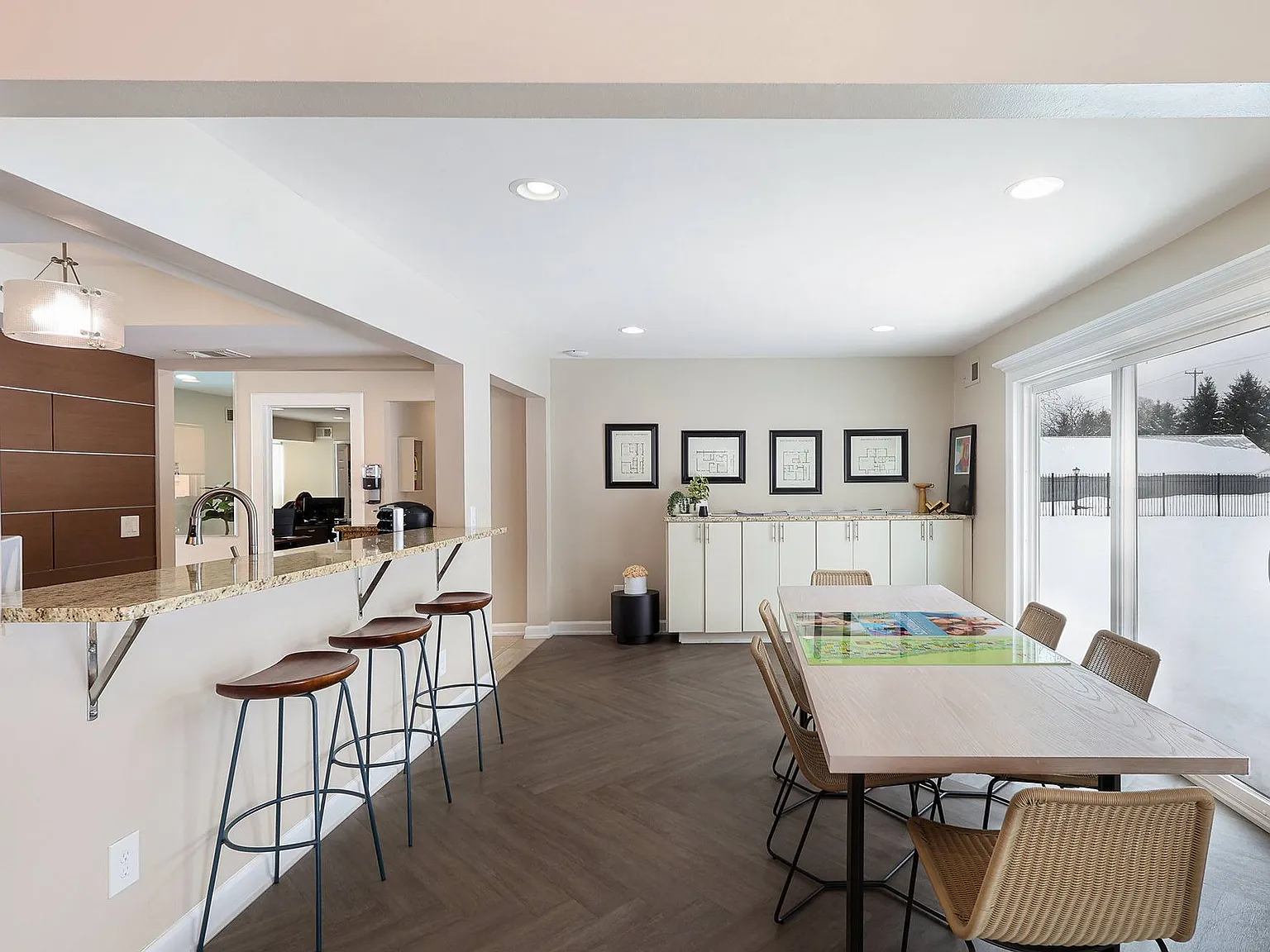Whethersfield Apartments — Photo 4