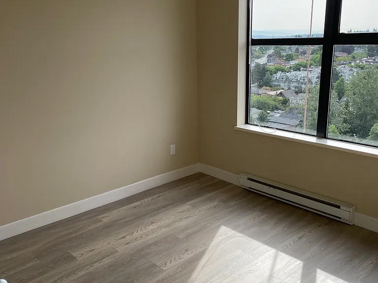 3528 Vanness Ave — Photo 41