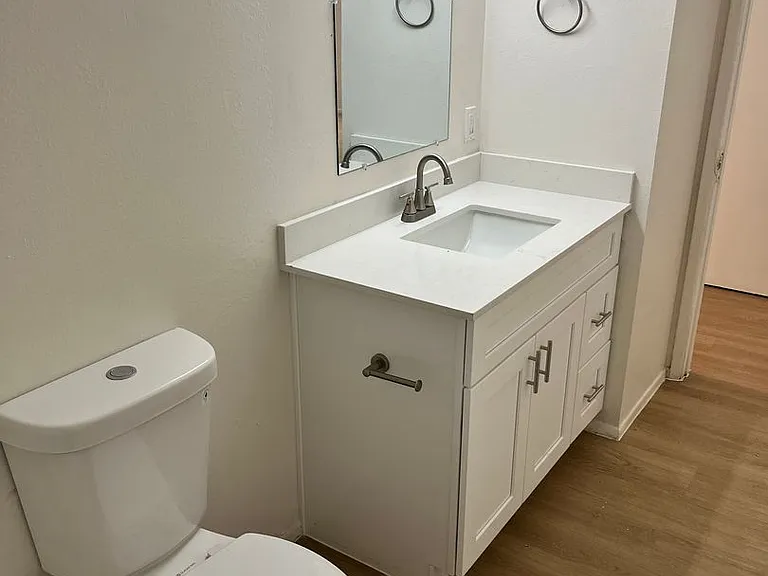 Catalina View Apartments — Photo 100