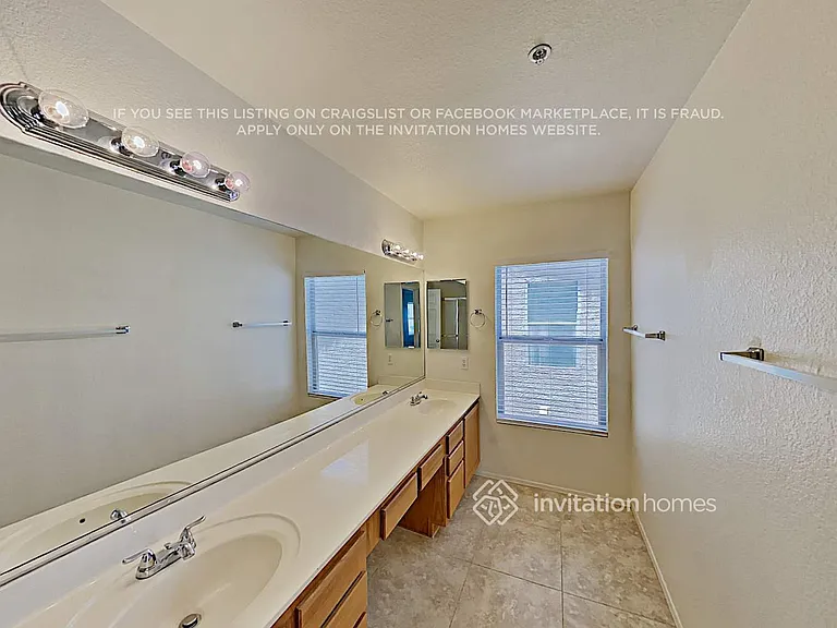 8962 E Yucca St — Photo 16