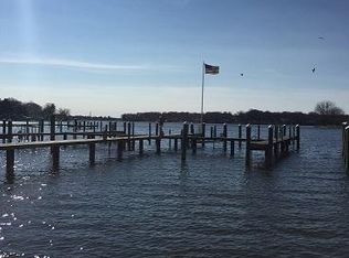 17505 N Fruitport Rd, Spring Lake, MI 49456