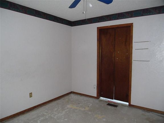 3rd image of 11719 Sagamore Dr