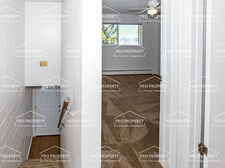 1607 Empire Ave #3 — Photo 15