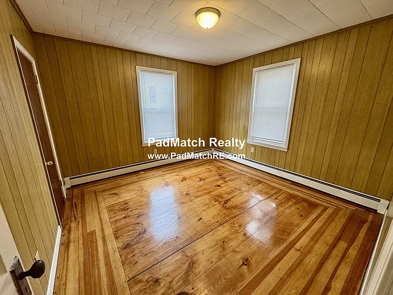 219 Charlton St #1 — Photo 11