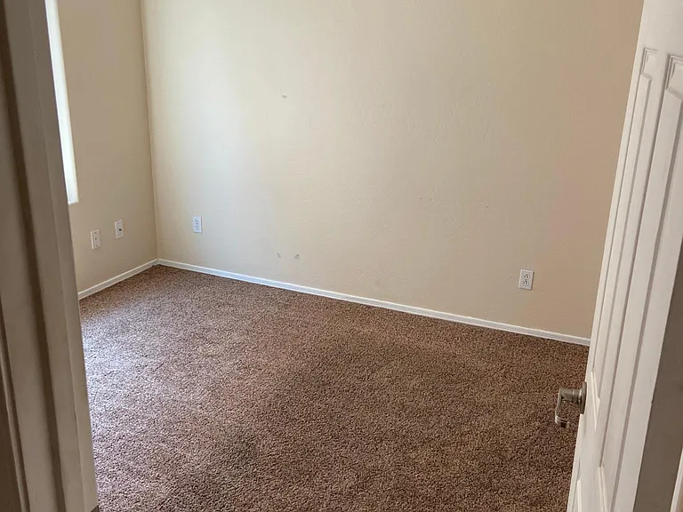 2738 W Angel Way — Photo 8