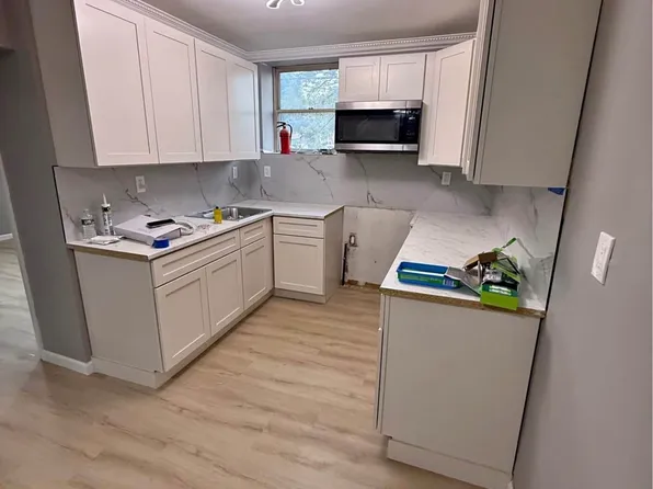 9066 Palisade Plz, Cliffside Park, NJ 07010