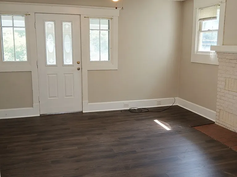 54 Sheehan Ave — Photo 3