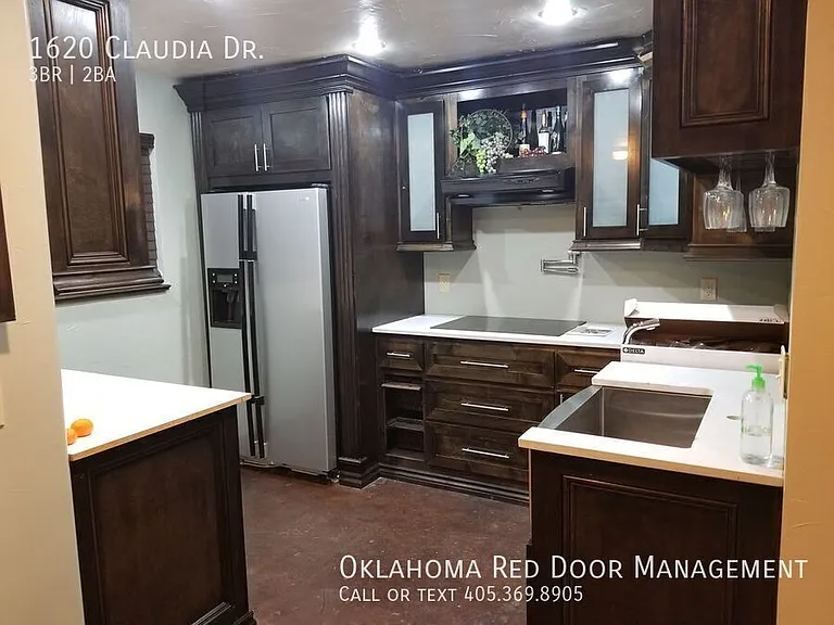 1620 Claudia Dr — Photo 11