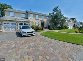 106 Copperfield Dr, Woodbury, NJ 08096