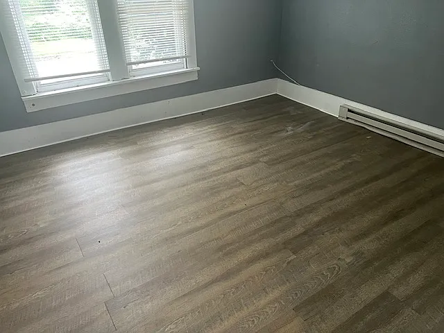 504 E Race St — Photo 19