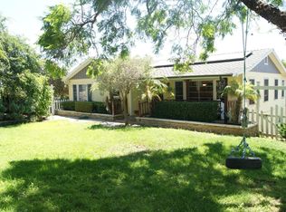 456 Palm Dr #UPSTAIRS, Vista, CA 92084