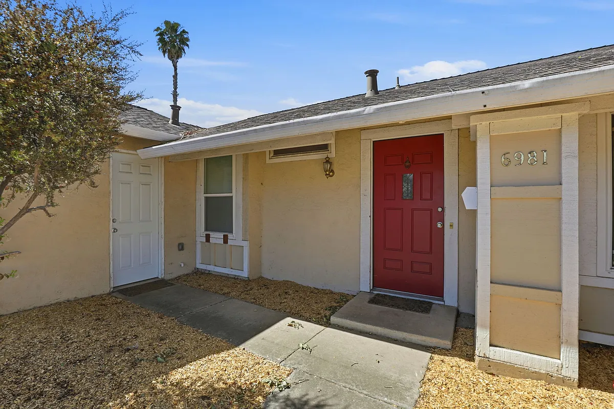 Building Photo - 6981 Polvadero Dr