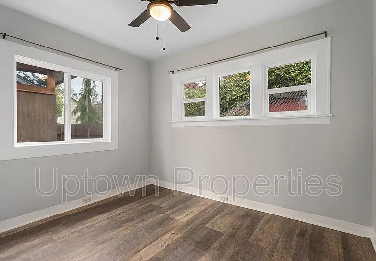 927 N Watts St #UNITA — Photo 14