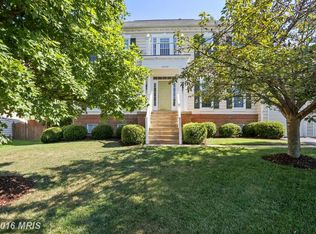 14334 Compton Village Dr, Centreville, VA 20121