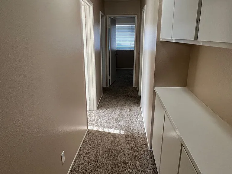 8081 Hillandale Dr — Photo 15