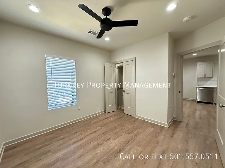 915 North St #5 — Photo 11