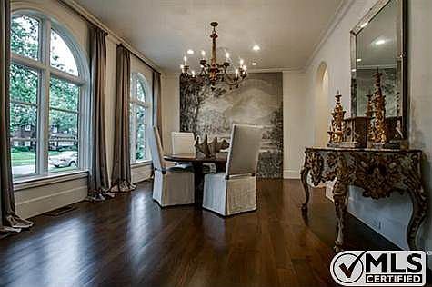 5th image of 4517 Belclaire Ave
