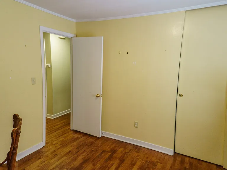 560 Lincoln St — Photo 15