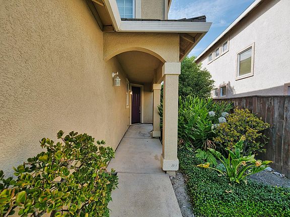 3rd image of 3193 English Oak Cir