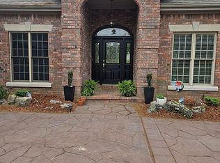 200 Gardens Gate Cir, Hot Springs, AR 71913