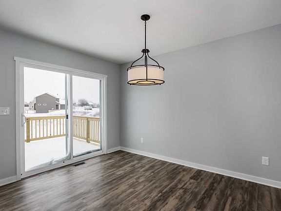 4th image of 10744 Paw Paw Dr
