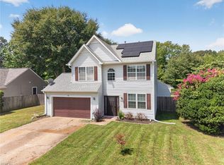 462 Weeping Cedar Trl, Chesapeake, VA 23323