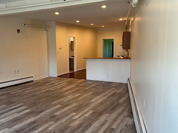 529 Main Street, 529 Main St Unit 1, Westbrook, ME 04092