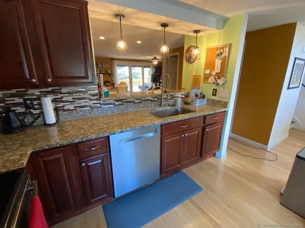 15 Clubhouse Drive #15, Cromwell, CT 06416