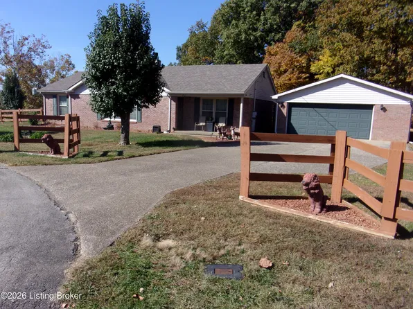 202 Black Oak Dr, Bardstown, KY 40004