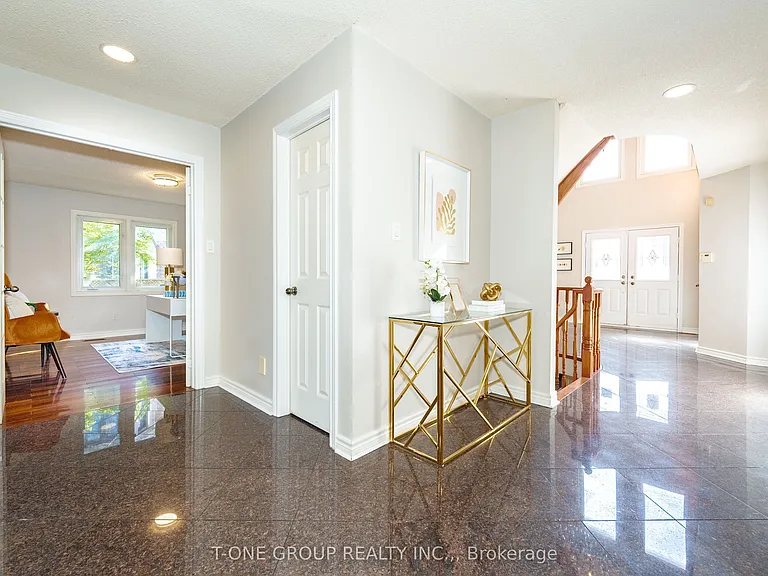382 Elgin Mills Rd W — Photo 14