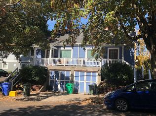 1233-1237 SE Ash St, Portland, OR 97214