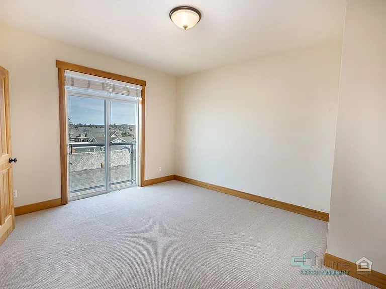 224 N Holladay Dr #201 — Photo 55