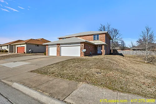 1261 E Lakewood St Photo 1