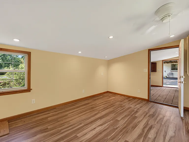 1164 E Schuylkill Rd — Photo 14
