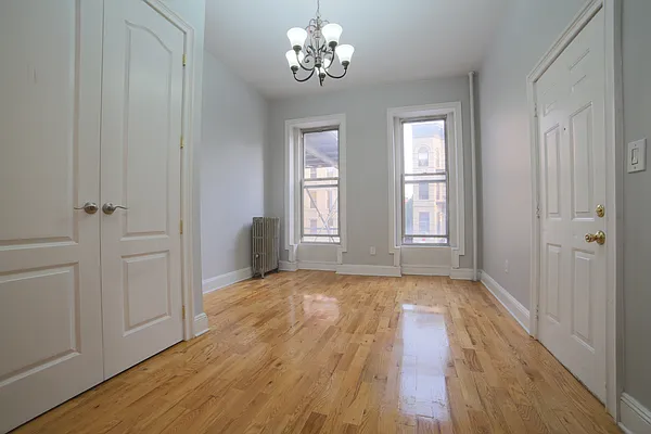 Rented by Prime Square Realty | media 2