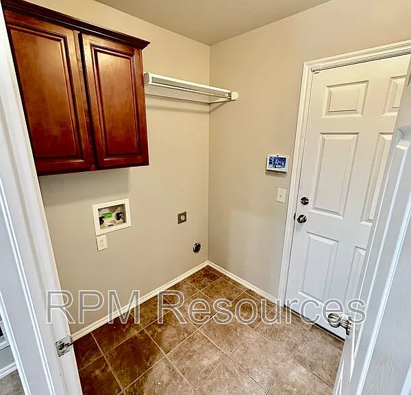 11121 NW 6th Ter — Photo 19