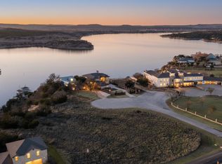 1013 Harbor View Dr, Strawn, TX 76475