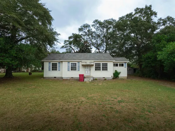 2165 Griffin Rd, Macon, GA 31216