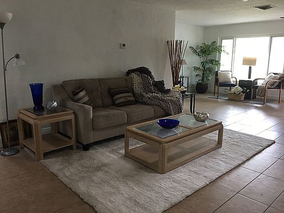3rd image of 11850 SE 197th Pl