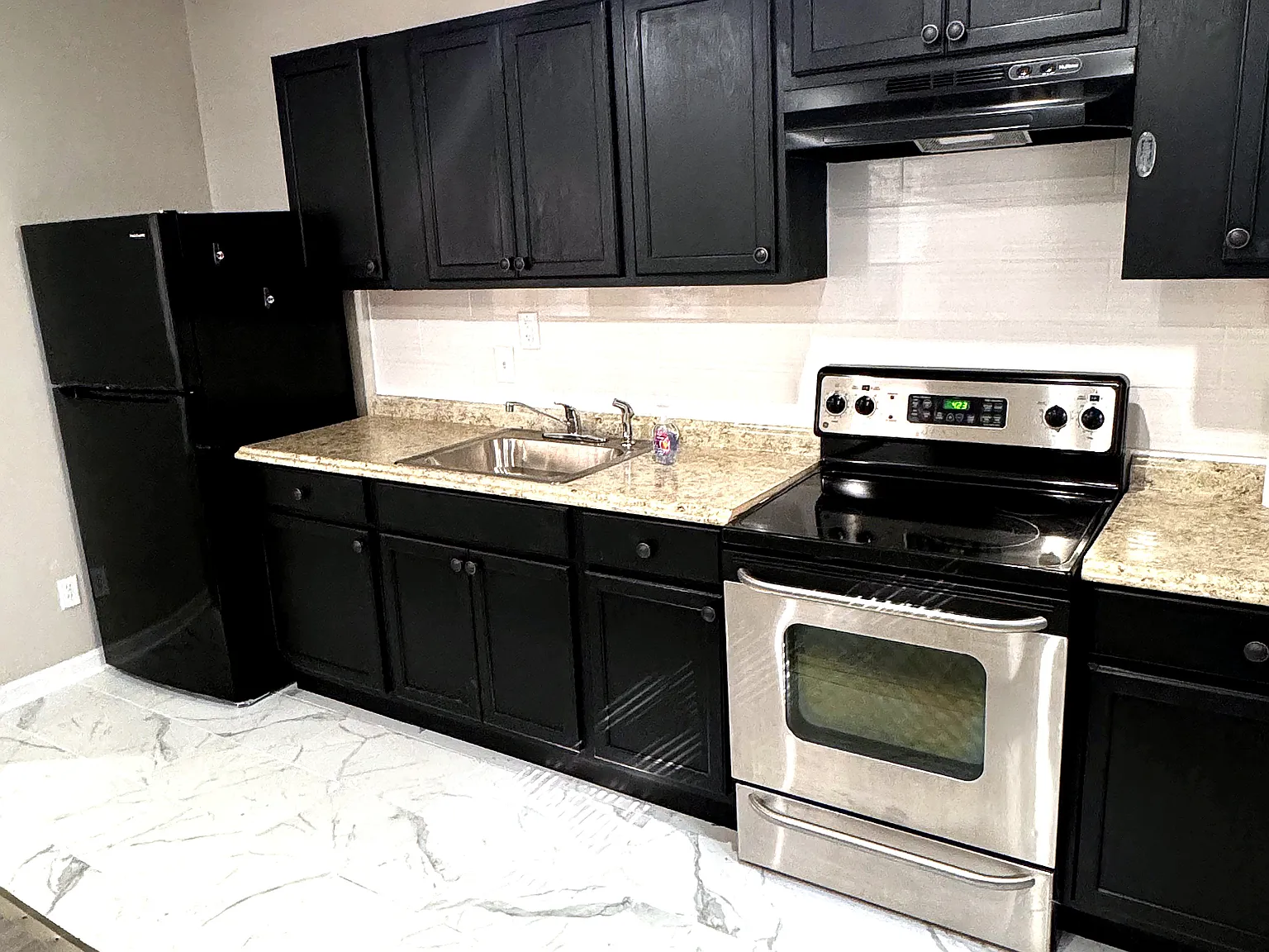 1 bed, 500 sqft, $1,150 — Photo 2