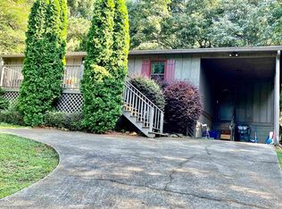 61 Padlock Mountain Rd SW, Cave Spring, GA 30124