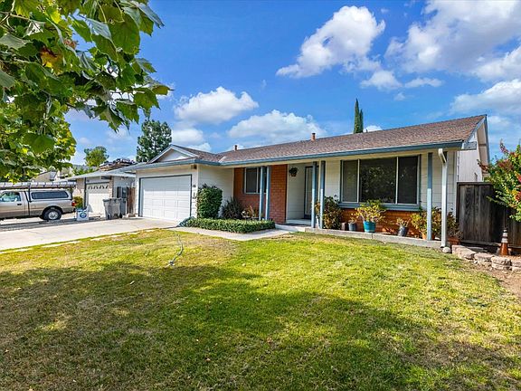 2nd image of 177 Iris Blossom Ct