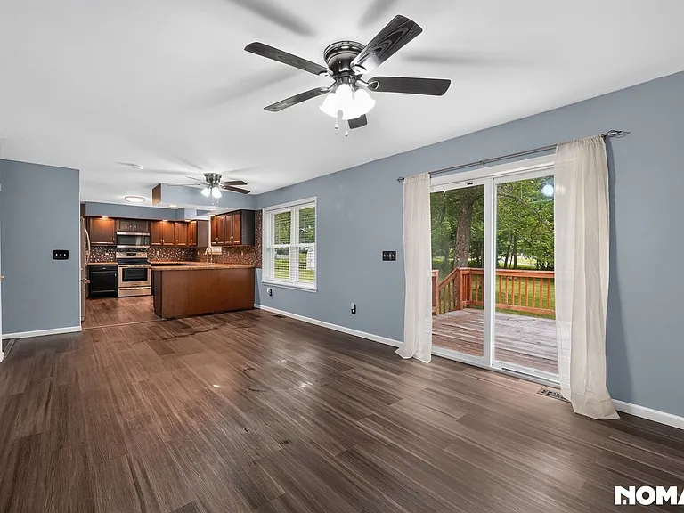 122 Saw Mill Rd — Photo 8