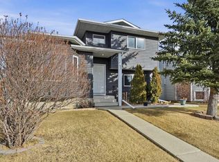 2855 W Catalina Blvd NE, Calgary, AB T1Y 6R2