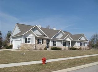 713 Noble Dr #8, Belding, MI 48809
