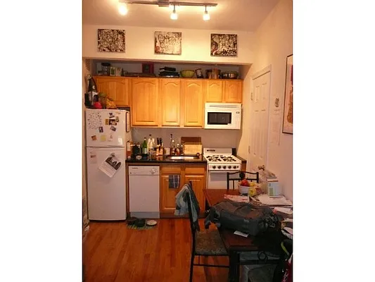 Rented by Brooklyn Heights Real Estate Inc | media 42