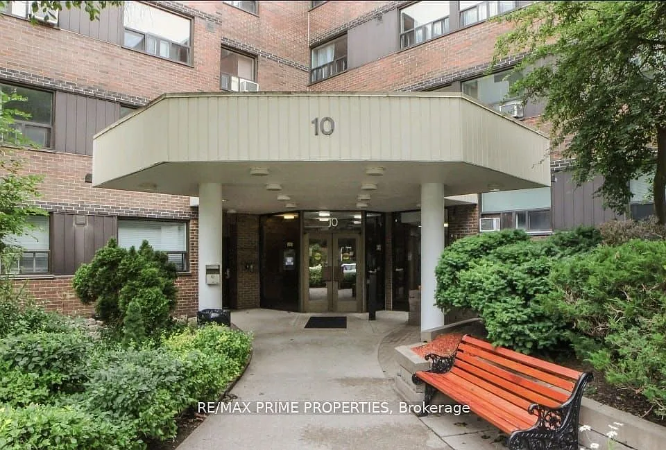 10 Sunrise Ave #214