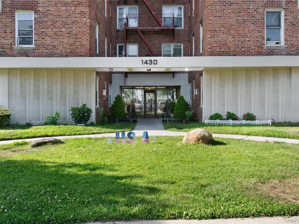 1430 Seagirt Boulevard #6H, Far Rockaway, NY 11691