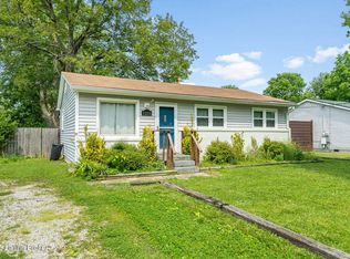 9208 Maple Rd, Louisville, KY 40229